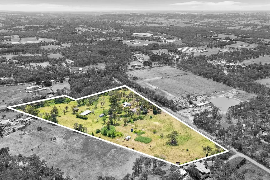 Thirlmere 9房 广阔25英亩土地 丰富生活可能 多功能礼堂设施 独特乡村魅力 潜力无限空间 205 Oaks Road, Thirlmere – A Rare, Versatile Opportunity on Approx. 25 Acres