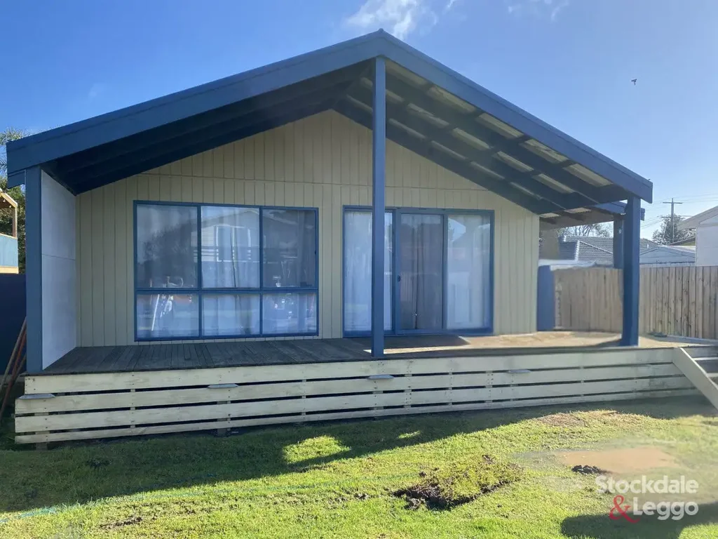Coastal 3 bedroom home