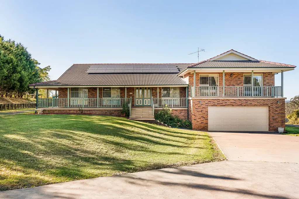Tahmoor 5房 “宁静的庄园生活，全家人的空间” Serene Acreage Living with Space for the Whole Family