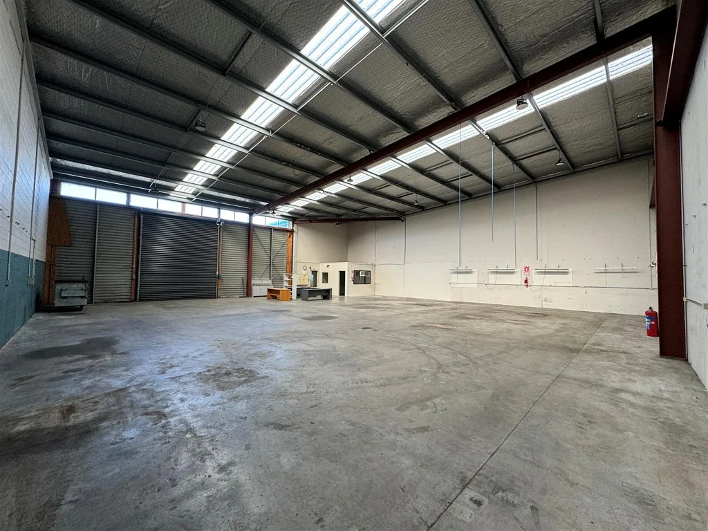 Mangere Tidy, Versatile Shed Available Now