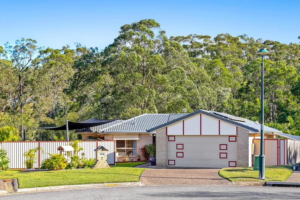 7 Guam Place, Pacific Pines, QLD 4211