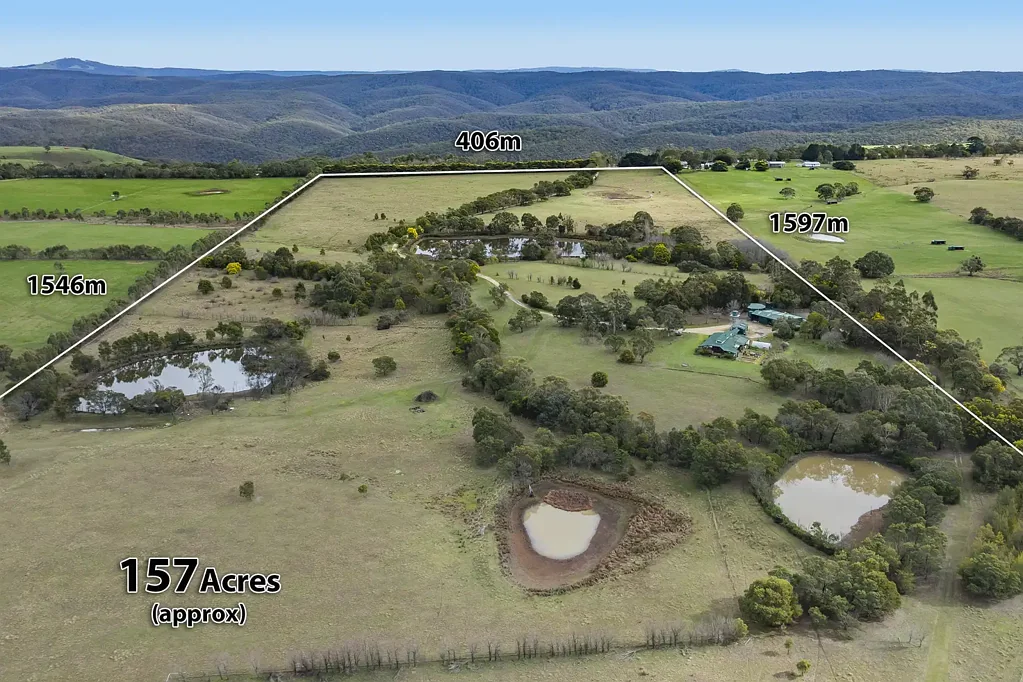 Bullengarook 4غرفة نوم 157 Acres | Elevated Estate with City Views & State Forest Frontage