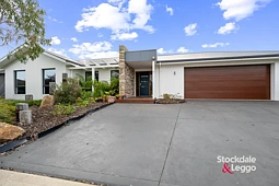 15-17 Jazmine Court, Inverloch