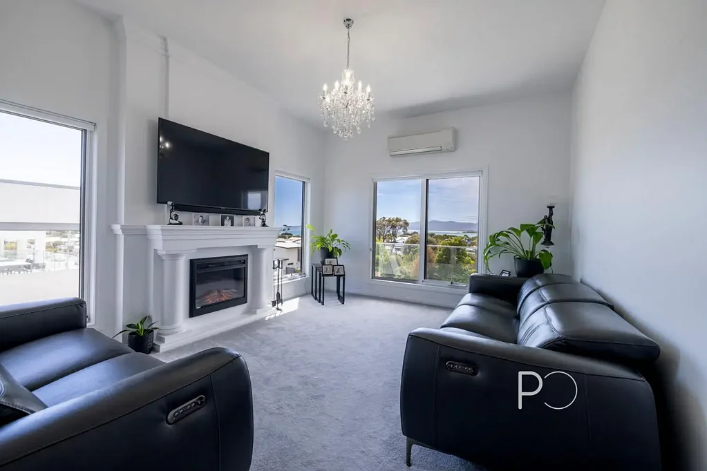 Hawley Beach 4Moenga STYLISH COASTAL LIVING IN HAWLEY BEACH