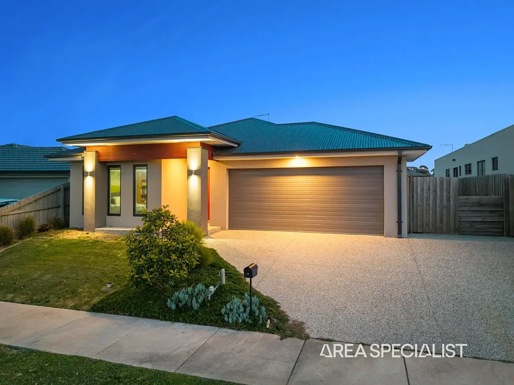 North Wonthaggi 4房  The Brief :Quality Family Living on 554m² with Side Access & Multiple Living Zones