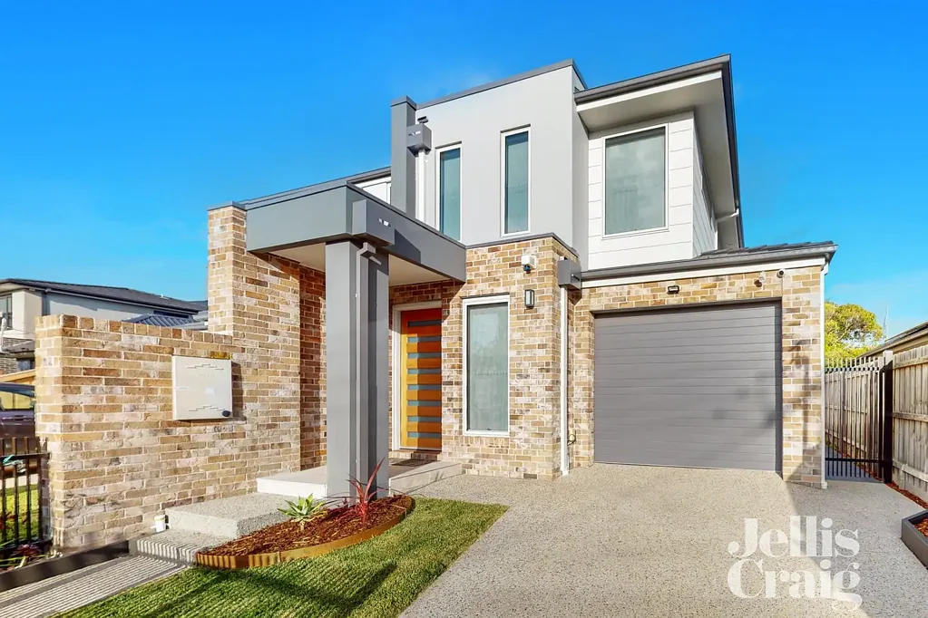 Spacious and Stylish: Brand New Townhouse