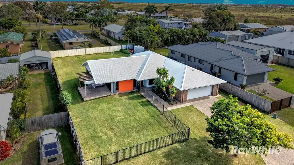 Innes Park 4Moenga Contemporary Comfort in a Premier Beachside Setting
