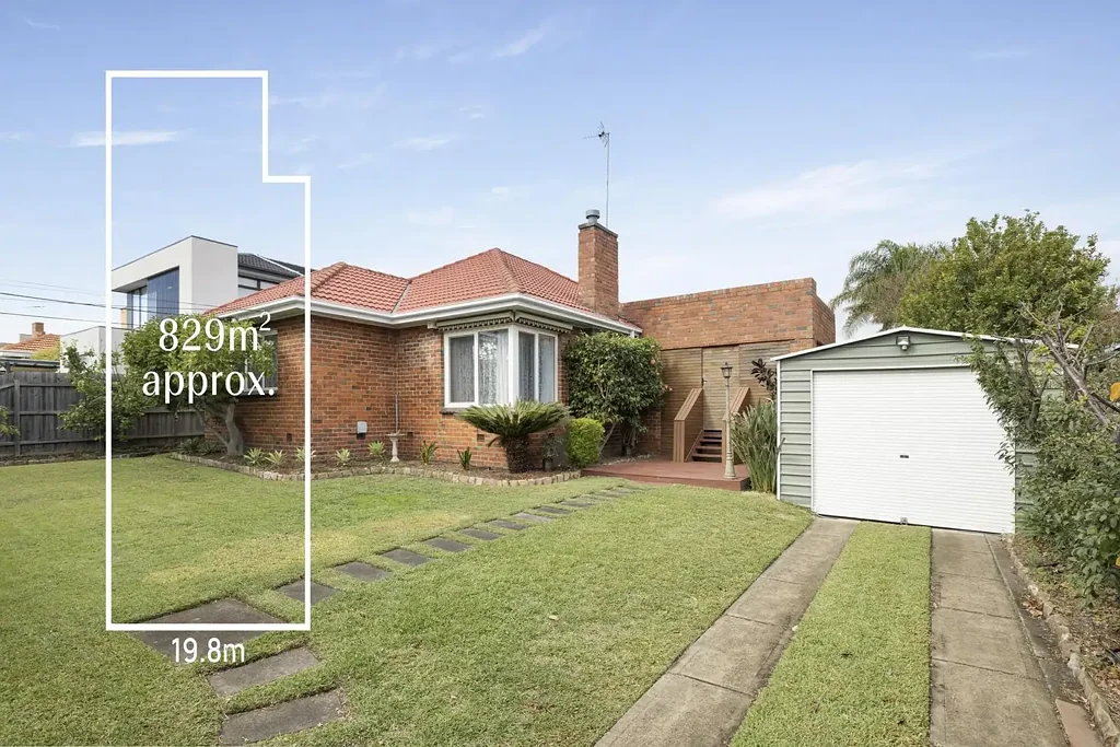 Bentleigh 3ห้องนอน A wealth of warmth and family flexibility