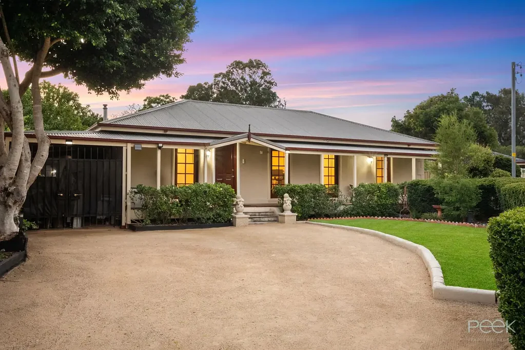 10 Ducker Avenue, Hobartville, NSW 2753