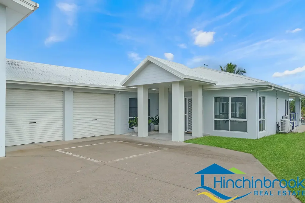 Three (3) bedroom house with office, pool & pontoon
