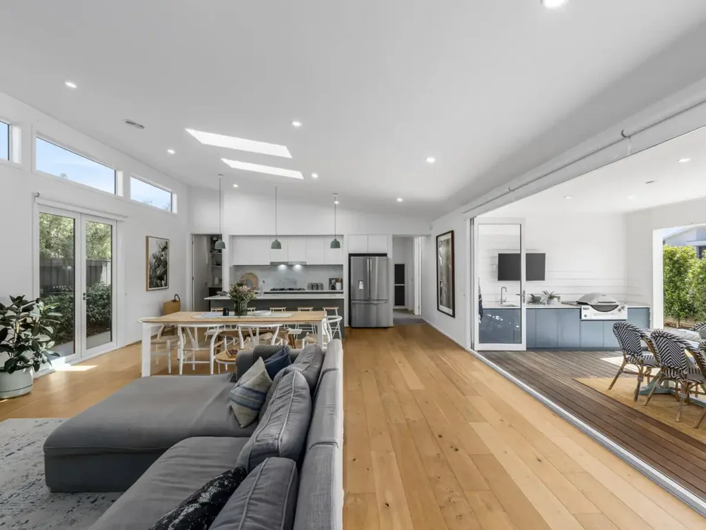 Point Lonsdale 4部屋 Coastal Elegance in Vibrant Pocket