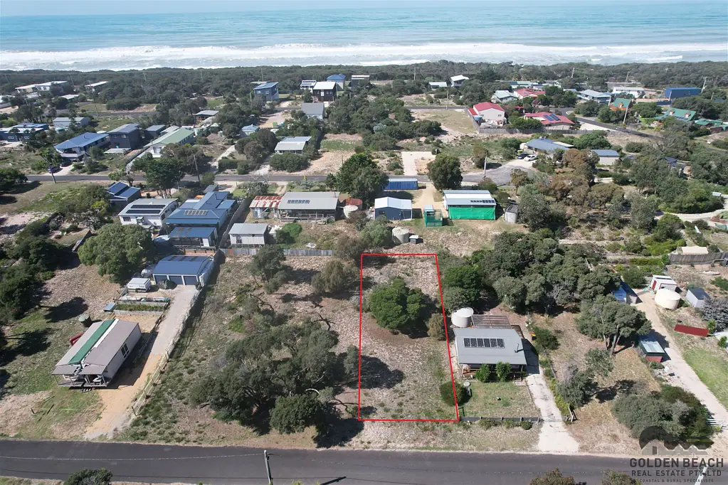 Golden Beach Coastal Dream Alert!