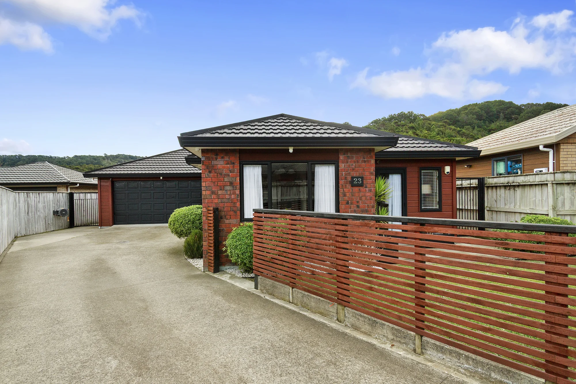 Wainuiomata 3غرفة نوم Contemporary Comfort in Sought-After Sun Valley