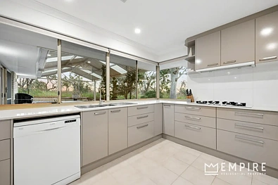 21 Sierra Chase, Leeming, WA 6149, 5 Schlafzimmer, 2 Badezimmer, House