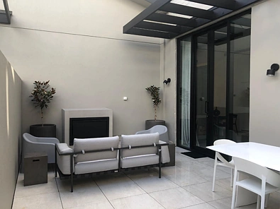 Furnished Bespoke Botanica Complex Apartment