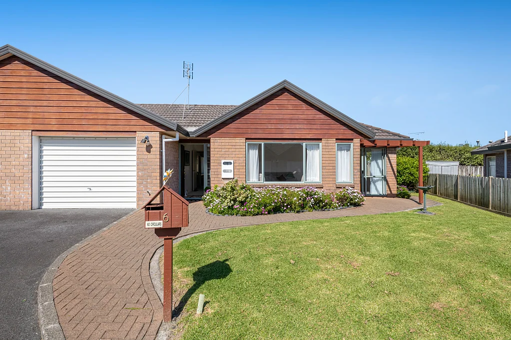 6 The Boulevard, Red Beach, Rodney, Auckland