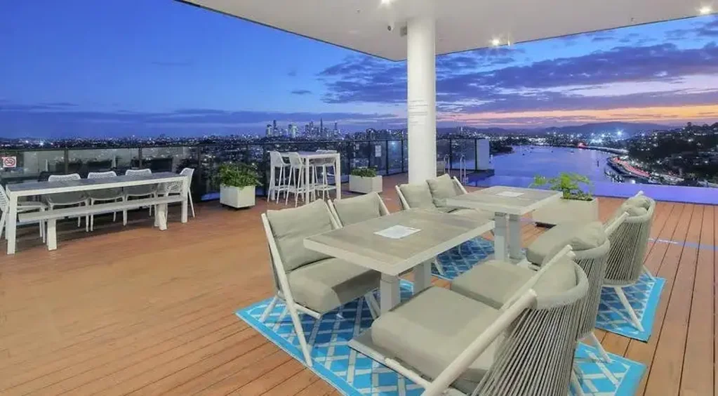 Lifestyle & Location at the Pinnacle of Portside Living