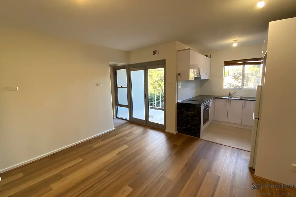 RENOVATED DELIGHT WALKING DISTANCE TO BRIGHTON BEACH
HOME OPEN SATURDAY 01 AUGUST AT 9.45AM SHARP!
