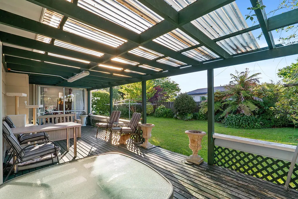 2/114 Clevedon Road, Papakura, Auckland