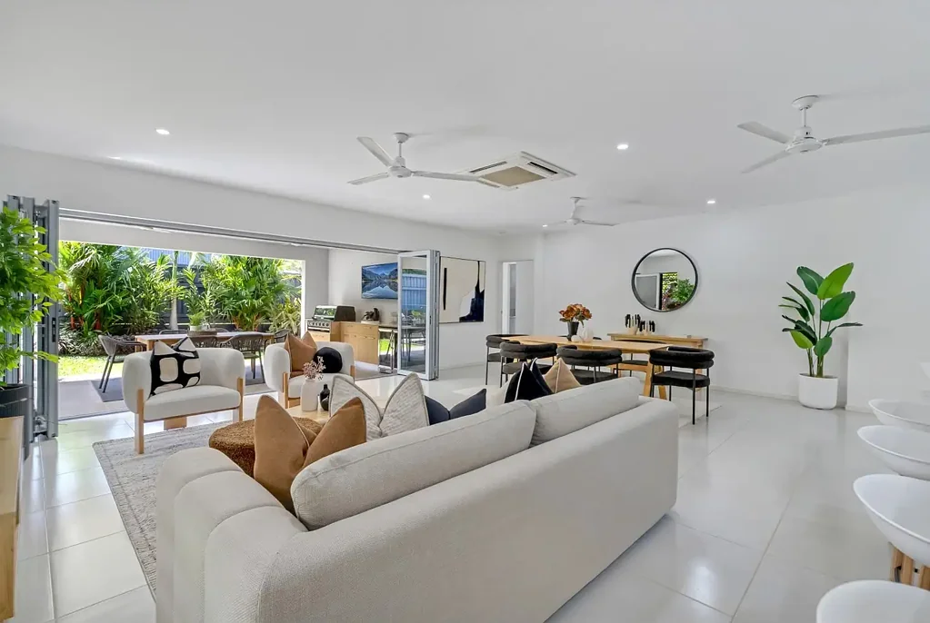 24 Halifax Drive, Redlynch, QLD 4870