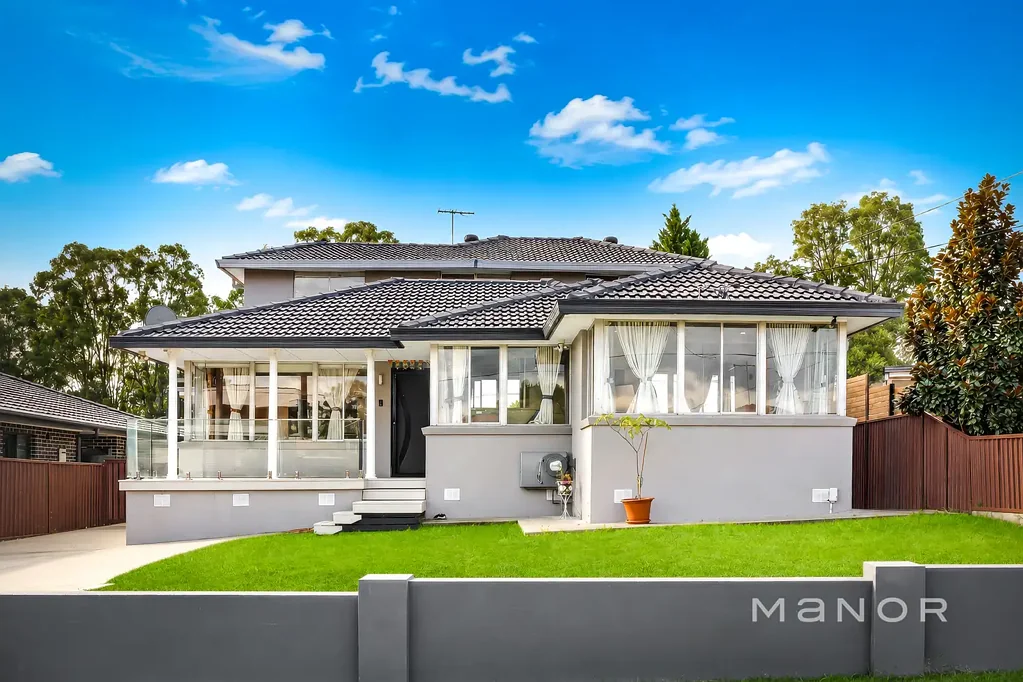 Greystanes 6Kwarto Expansive Family Living with Room for Everyone | Potential Duplex Site (STCA)