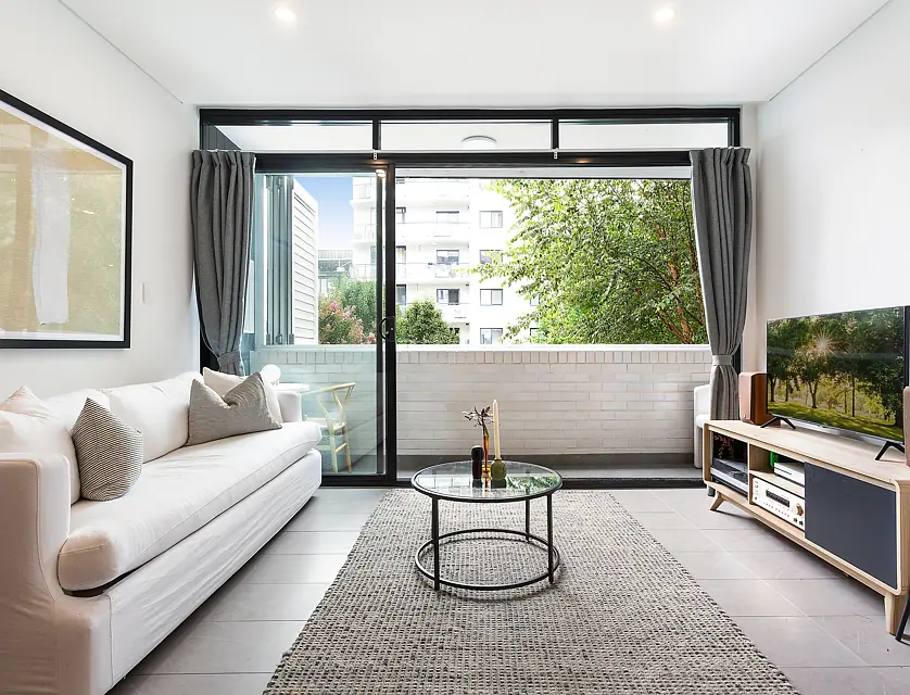 Apartment 102 &#x201C;Encore&#x201D; 18-28 Neild Avenue, Rushcutters Bay, Sydney CBD, 2 Kuwarto, 1 Banyo, Apartment