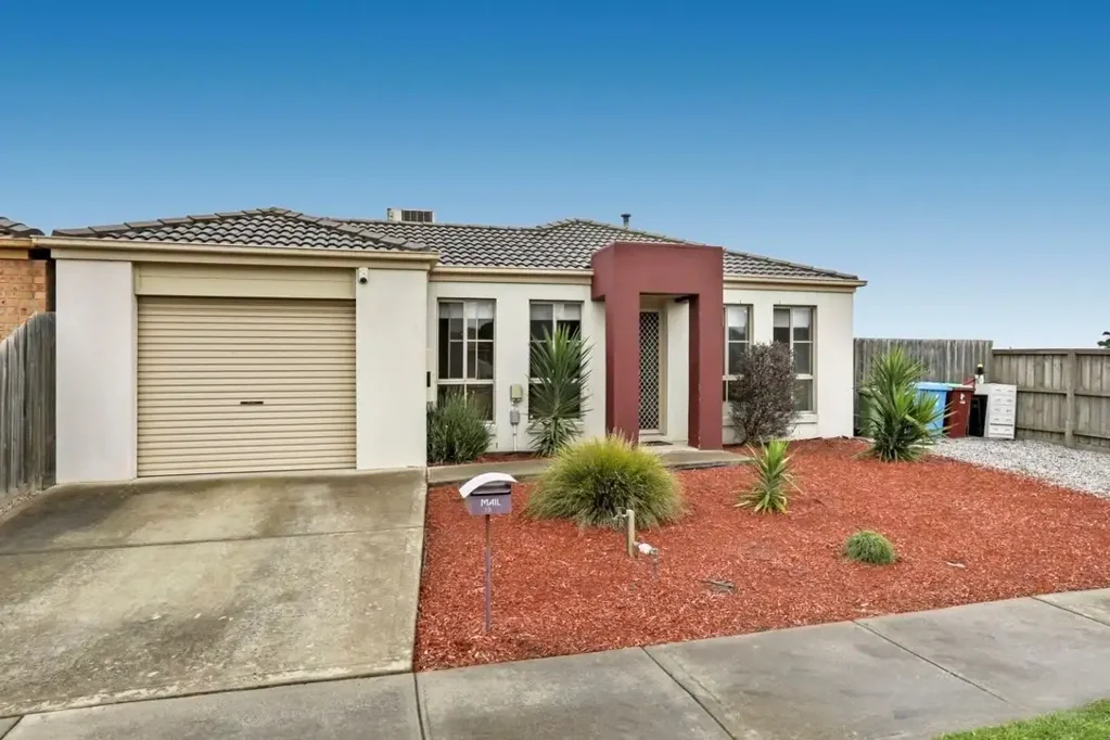 Spacious Comfort & Modern Ease in The Heart of Convenience!