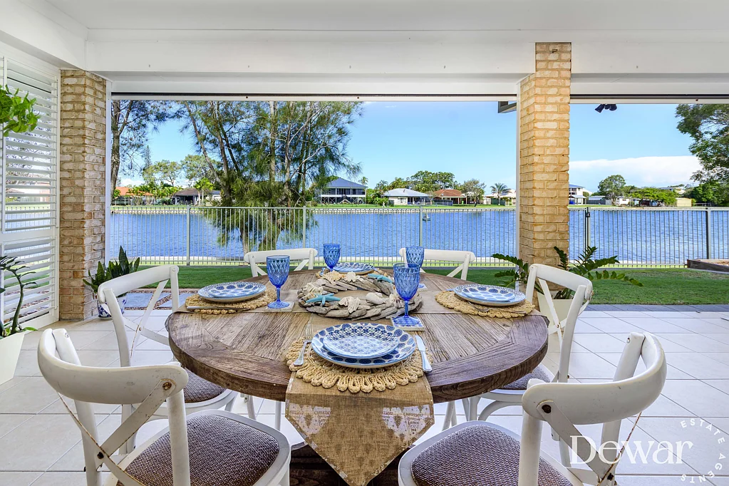 6 Apollo Crescent, Beachmere, QLD 4510