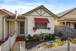 3a Lobb Street, Coburg