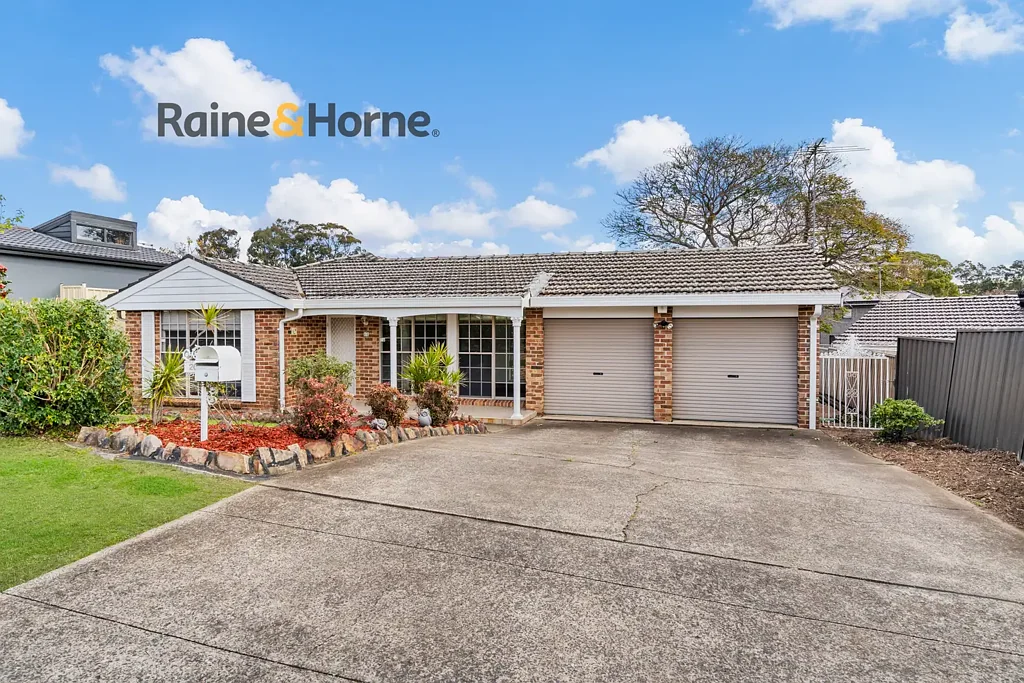 Edensor Park 4ਬੈੱਡਰੂਮ A Fantastic Opportunity in a Sought-After Location