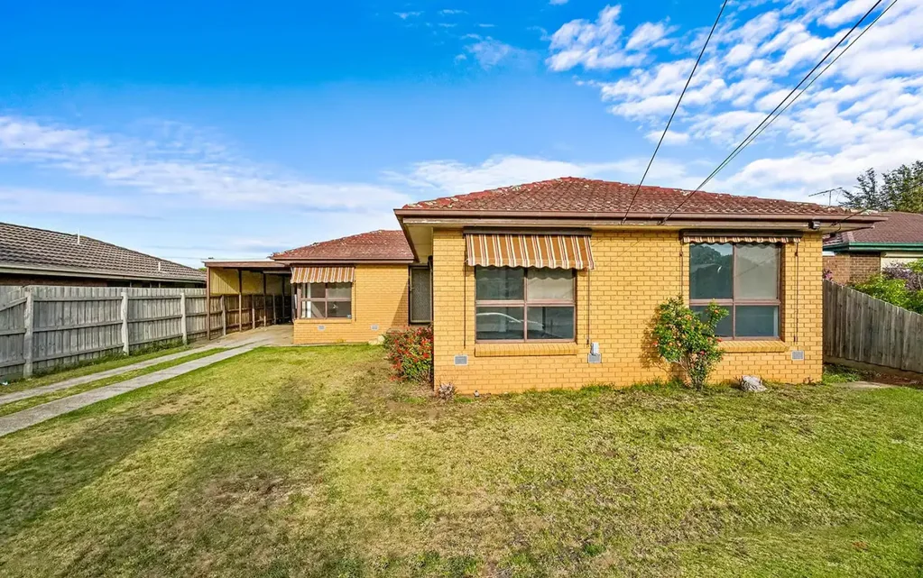 Charming, renovated Hoppers Crossing Home Awaits You