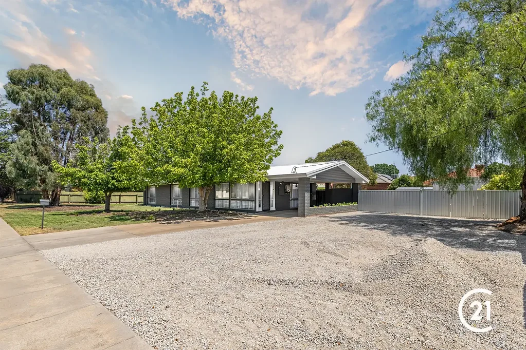 80 Regent Street, Moama, NSW 2731