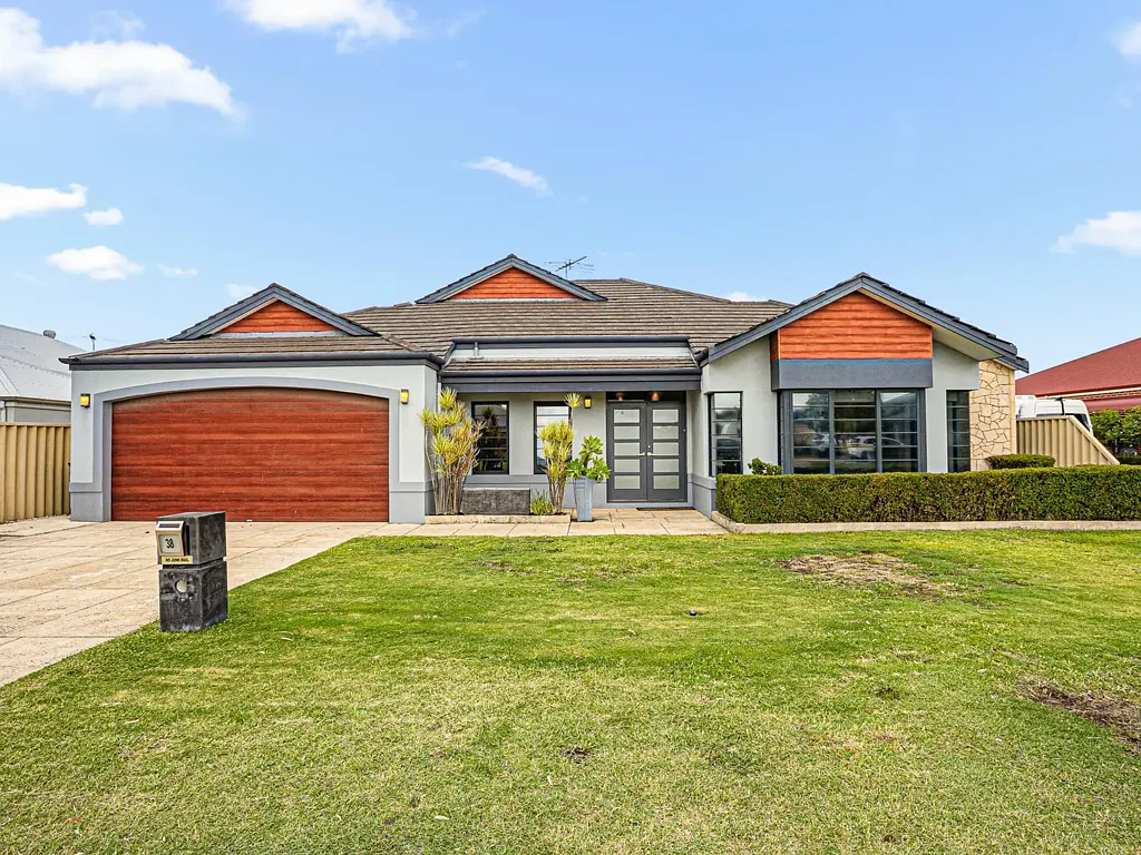 38 Halcyon Way, Atwell, WA 6164