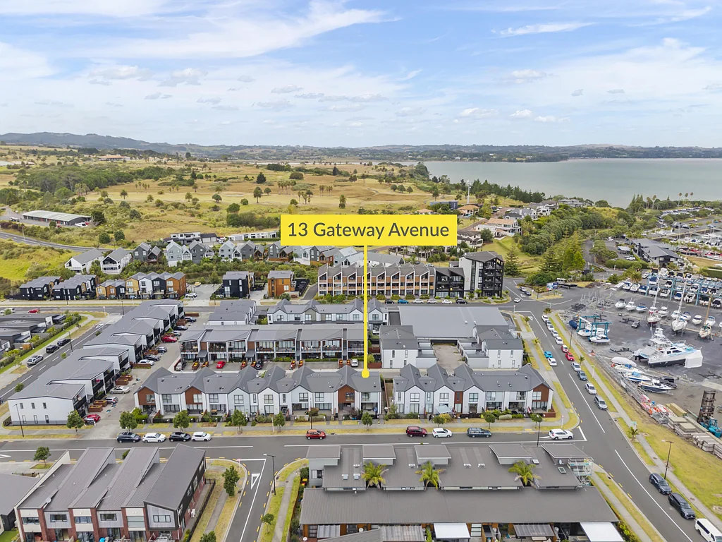 13 Gateway Avenue, Beachlands, Manukau City, Auckland