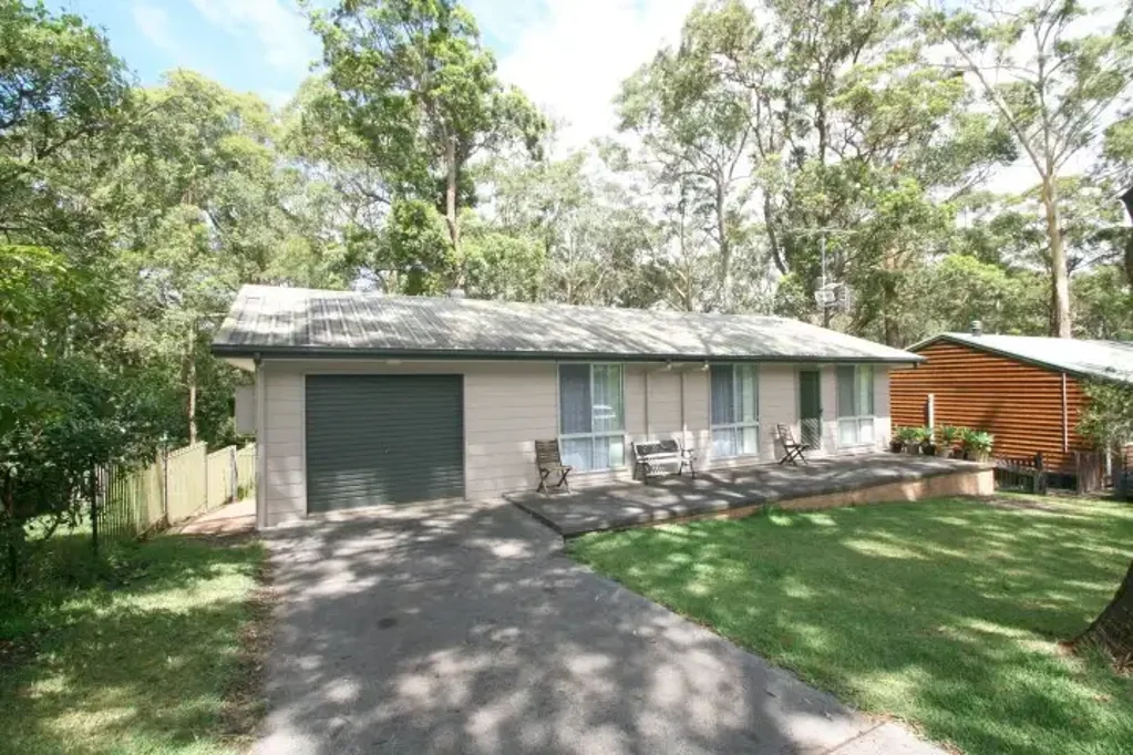 Two bedroom home in Smiths Lake