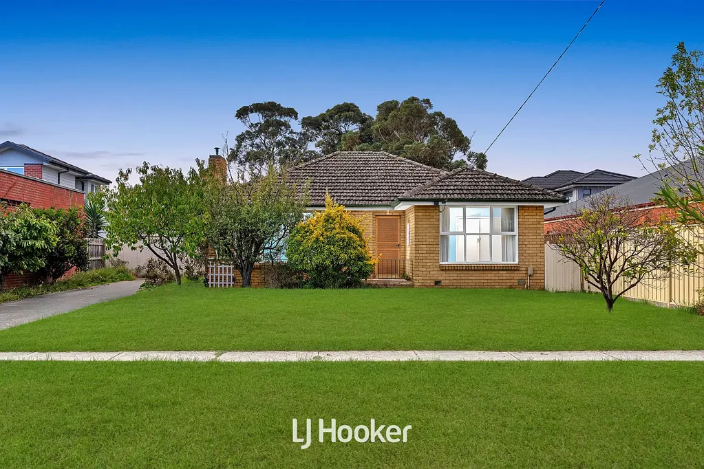 Spacious Family Home in the Heart of Cranbourne
