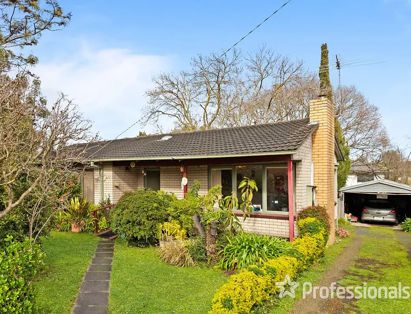 8 Moira Avenue, Ferntree Gully, East Melbourne, 3 Bedrooms, 1 Bathrooms, House