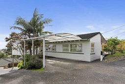 549 East Coast Road, Browns Bay
