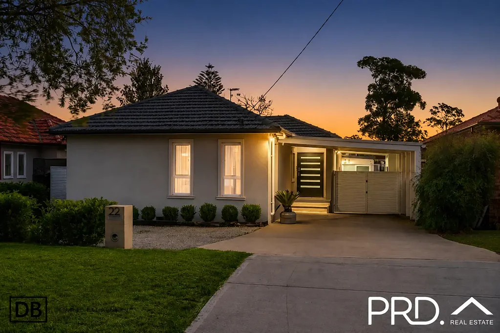 East Hills 5 Slaapkamer Fully Renovated Family Entertainer with Incredible Flexibility & Parking