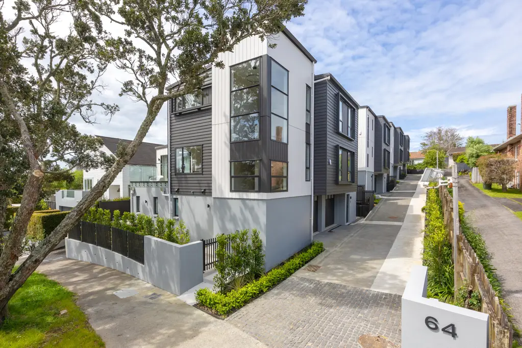 Mission Bay 4ห้องนอน Last one to go