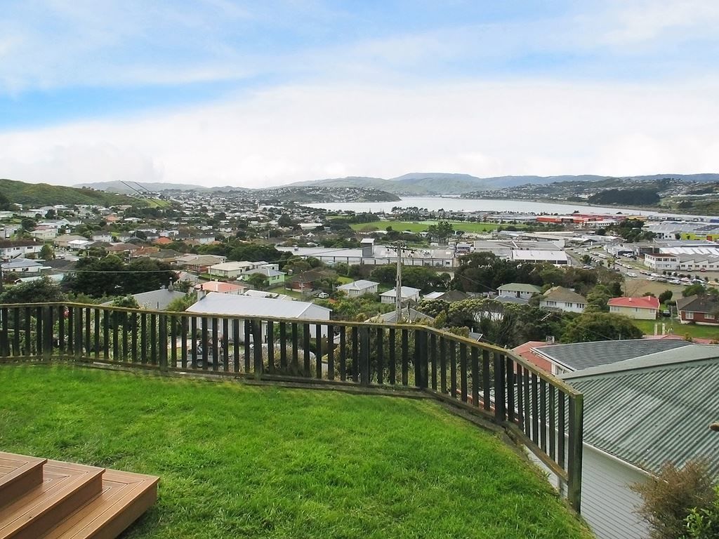 29 Waiho Terrace, Elsdon, Porirua, 3 rūma, 1 rūma horoi