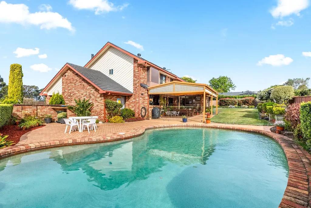 12 Jarrah Close, Alfords Point, NSW 2234