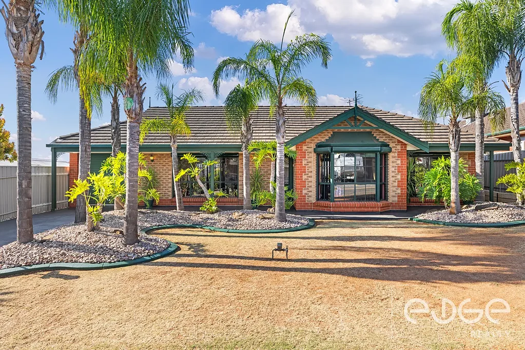 6 Nicholas Court, Craigmore, SA 5114