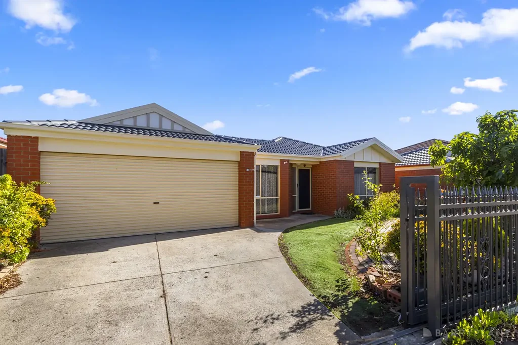 50 Lauren Drive, Hampton Park, VIC 3976