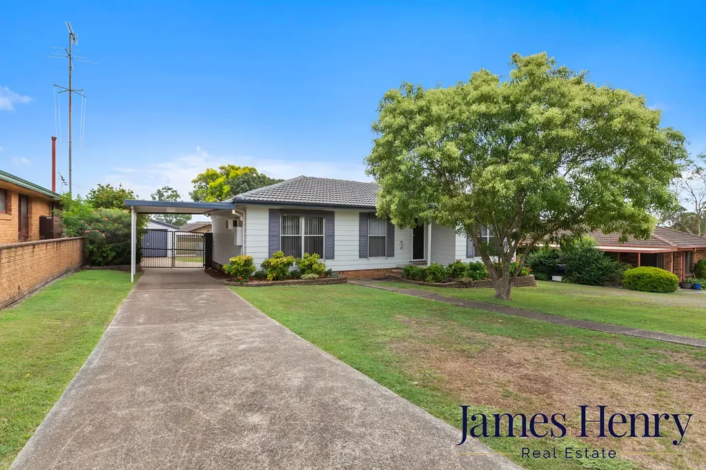 8 Chidley Crescent, Metford, NSW 2323