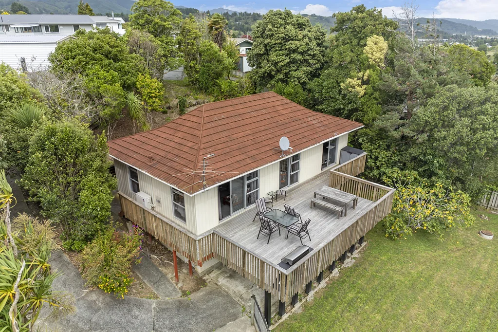 39 Aniseed Grove, Timberlea, Upper Hutt, Wellington