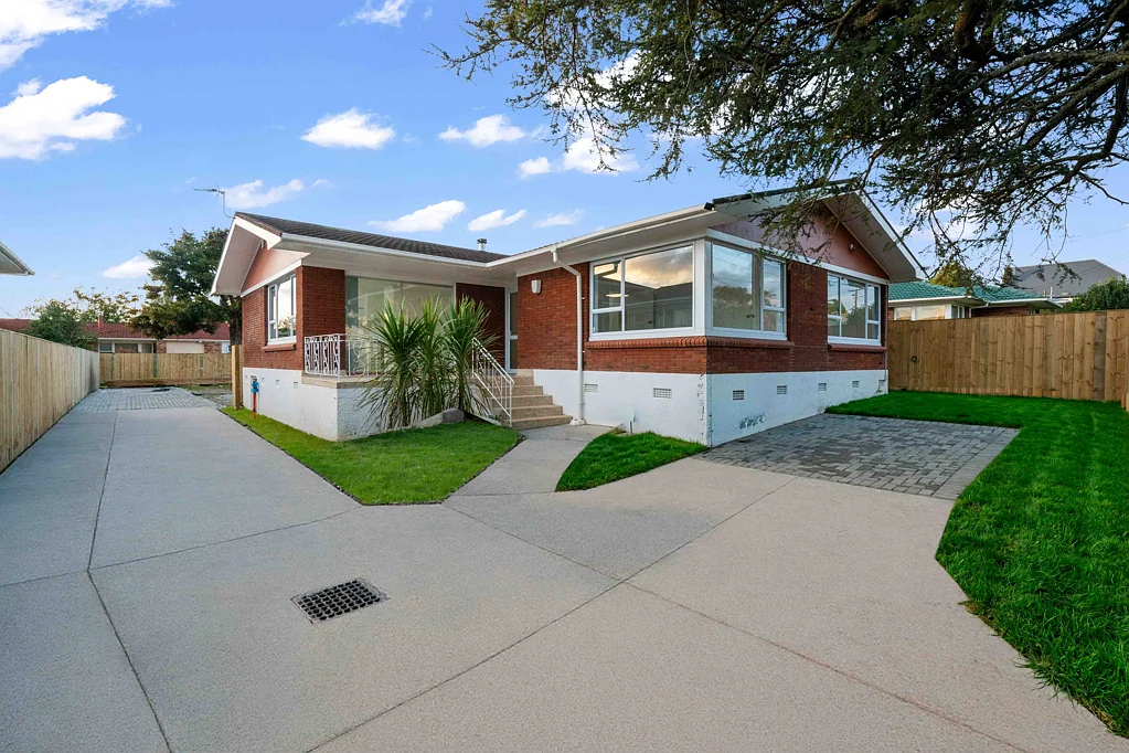Hillpark 3Habitaciones Fully Renovated Brick & Tile in Hill Park