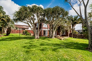 3 Charles Prevost Drive, The Gardens, Manukau City