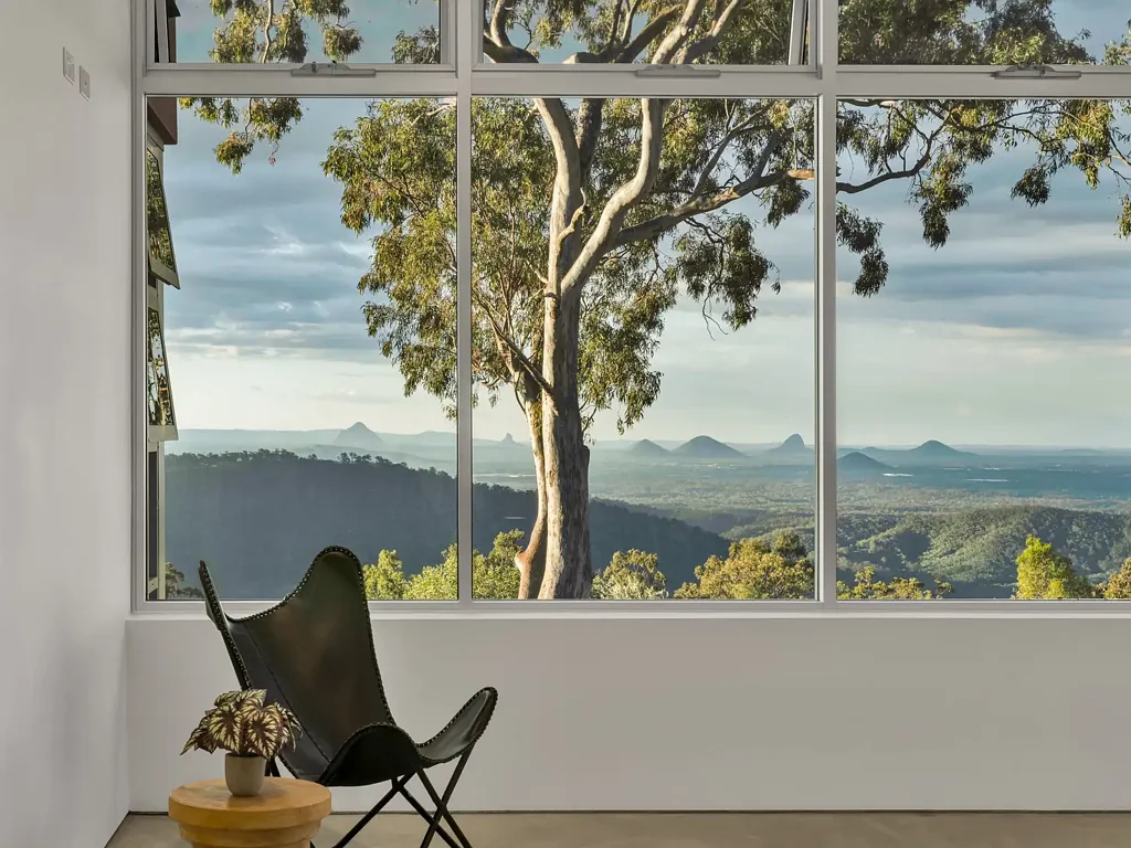 Ocean View 4कमरा Architectural Masterpiece with Panoramic Glasshouse Mountain Views