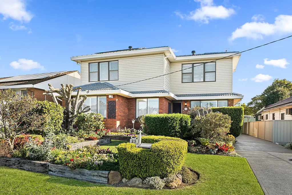 Albion Park Rail 4Kwarto A Much-Loved Family Home with Space, Character & an Exceptional Backyard